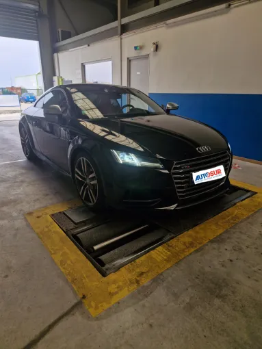 Contrôle technique d'une sportive Audi TT près de Arles, Port-Saint-Louis-du-Rhône, Contrôle Technique AUTOSUR