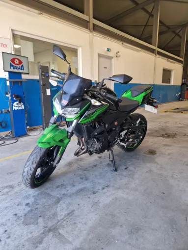 Contrôle technique d'une moto Z400 Kawasaki près de Fos-sur-Mer, Port-Saint-Louis-du-Rhône, Contrôle Technique AUTOSUR