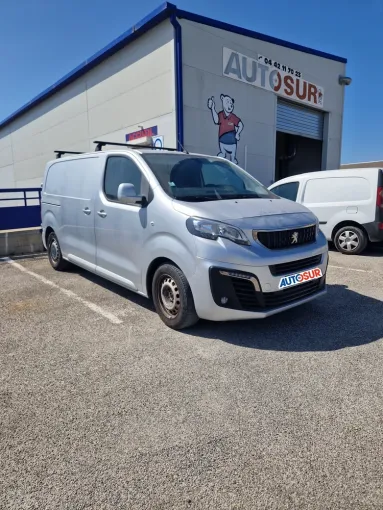 Contrôle technique sur un utilitaire Peugeot Expert à Port-Saint-Louis-du-Rhône, Port-Saint-Louis-du-Rhône, Contrôle Technique AUTOSUR
