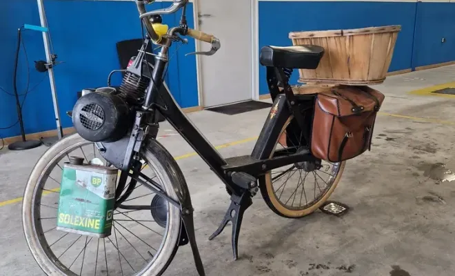 Contrôle technique sur un solex à port-saint-louis-du-rhône, Port-Saint-Louis-du-Rhône, Contrôle Technique AUTOSUR